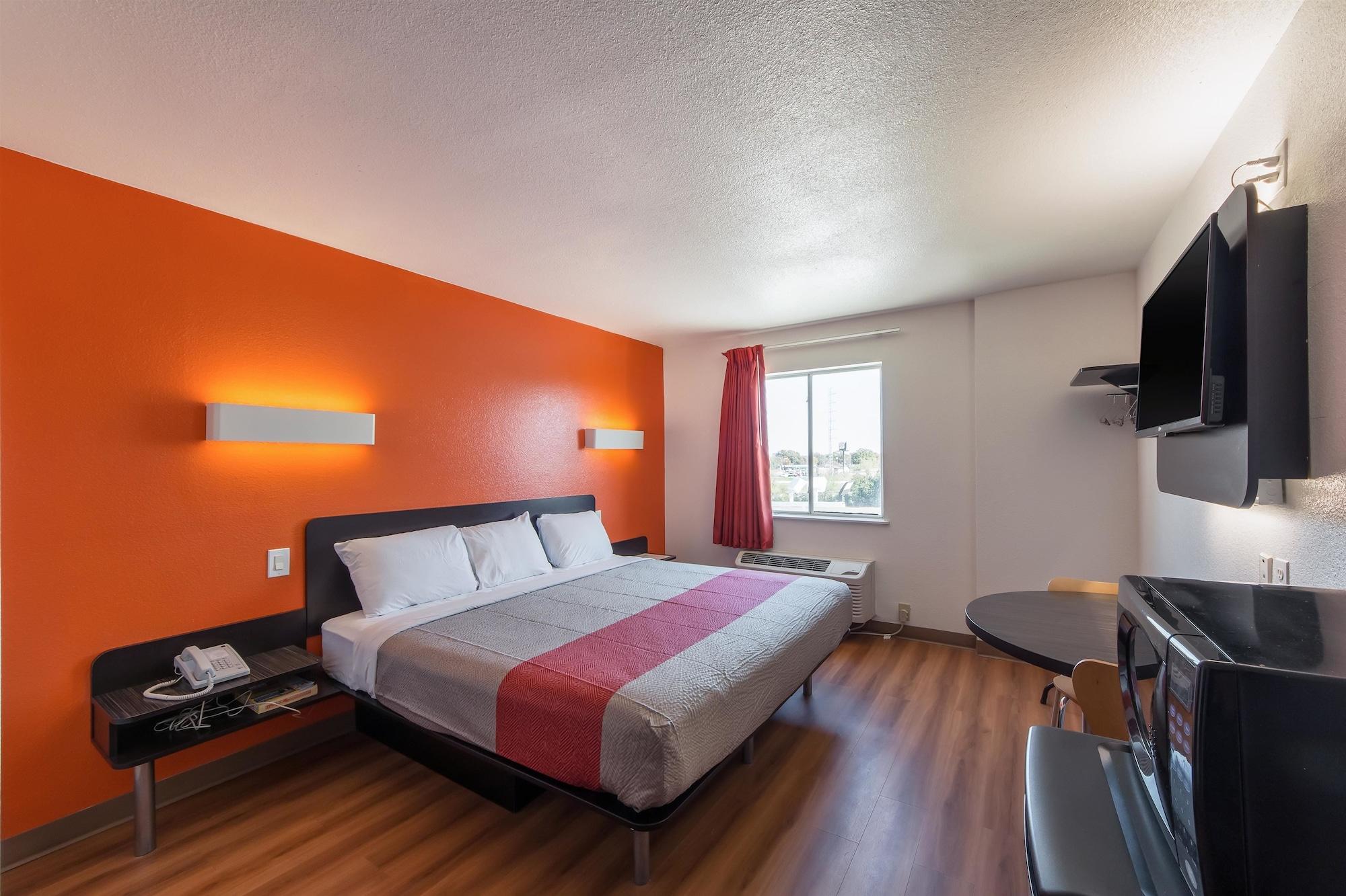 Motel 6-San Antonio, Tx - Downtown - Alamo Dome 외부 사진