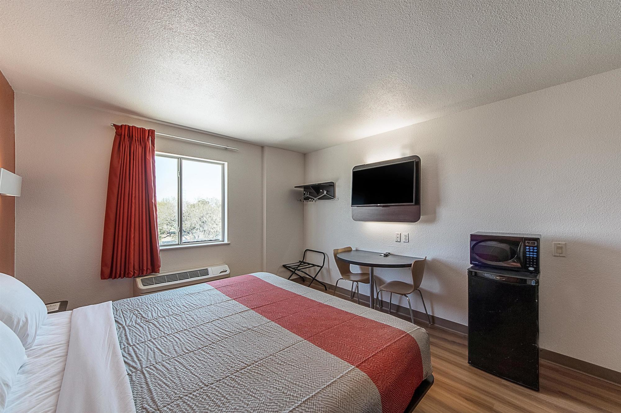 Motel 6-San Antonio, Tx - Downtown - Alamo Dome 외부 사진