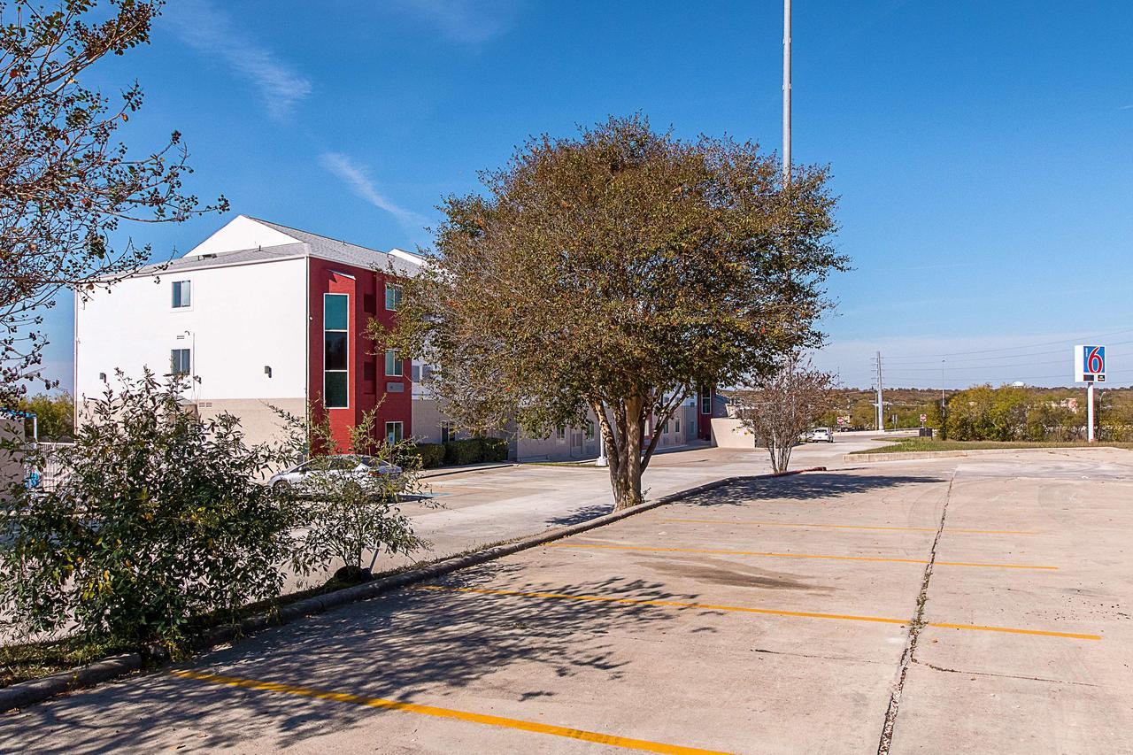 Motel 6-San Antonio, Tx - Downtown - Alamo Dome 외부 사진