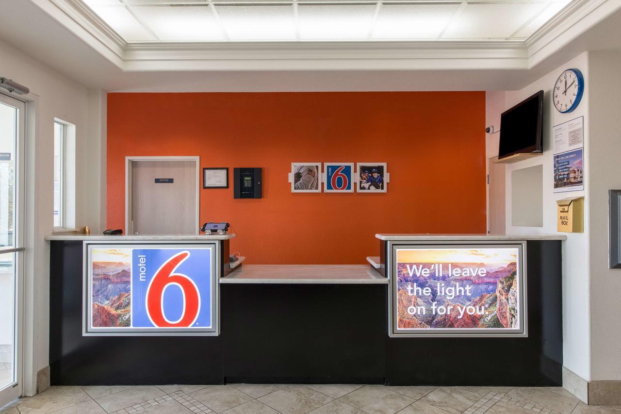 Motel 6-San Antonio, Tx - Downtown - Alamo Dome 외부 사진