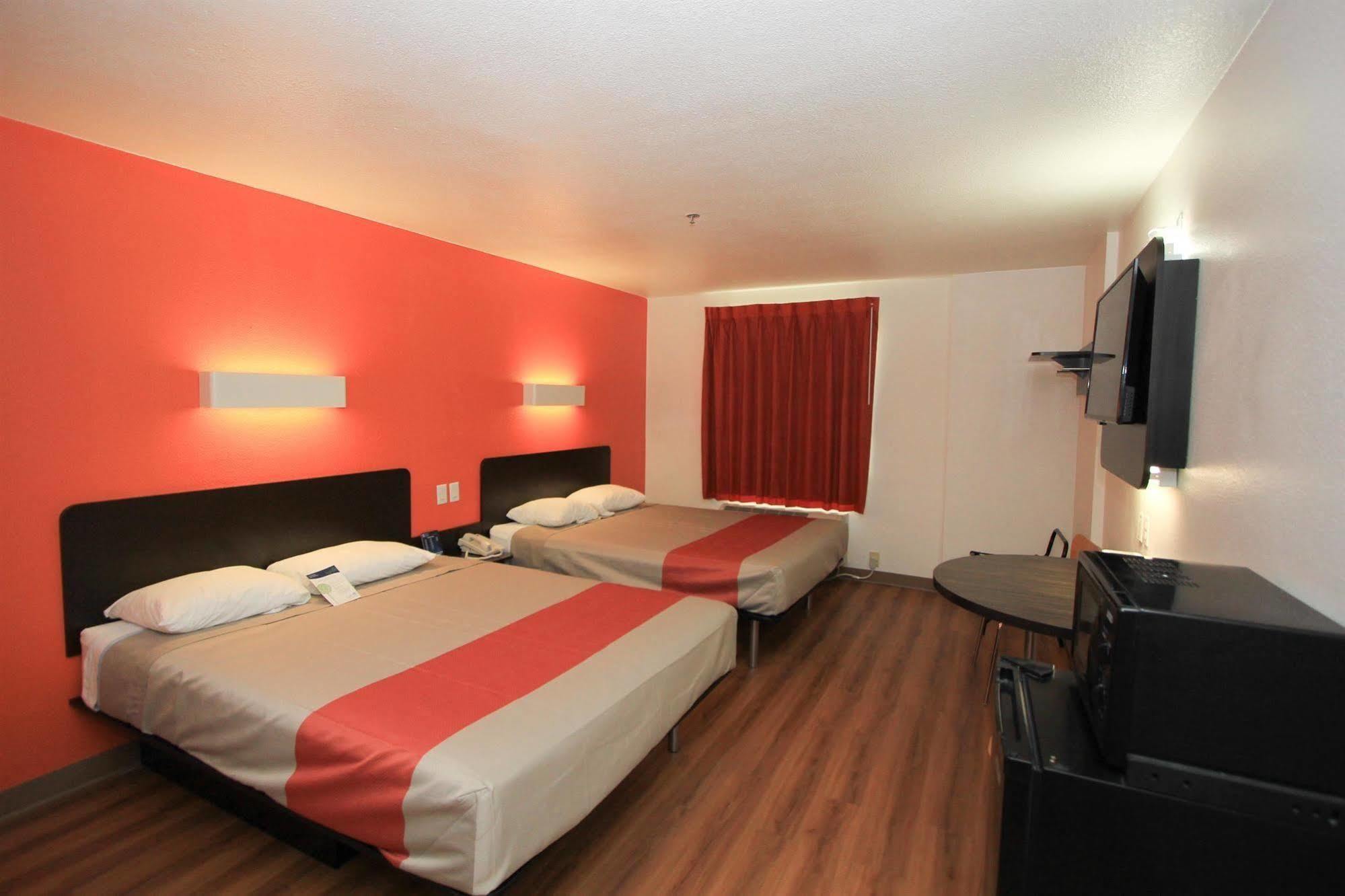 Motel 6-San Antonio, Tx - Downtown - Alamo Dome 외부 사진