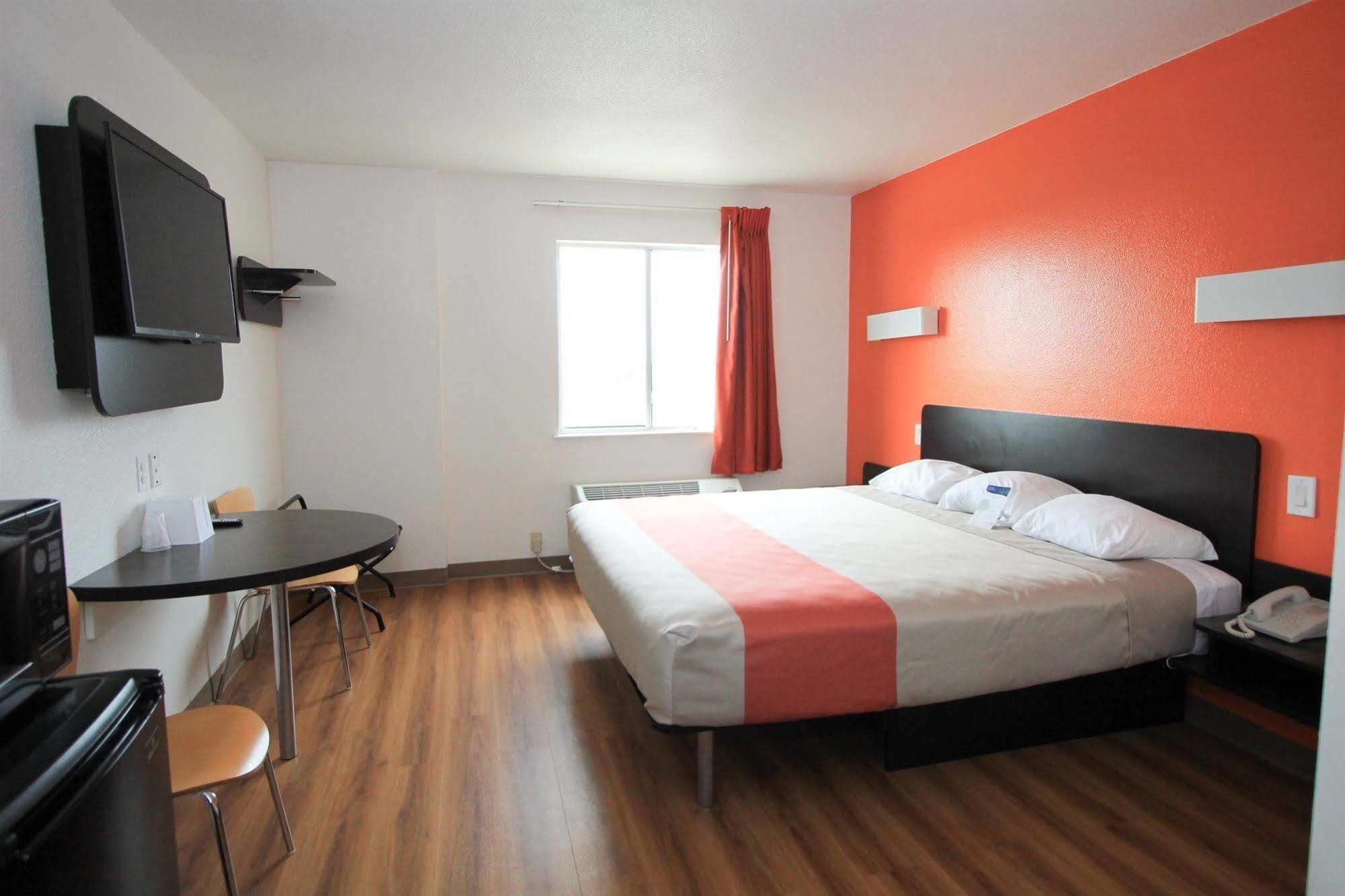 Motel 6-San Antonio, Tx - Downtown - Alamo Dome 외부 사진