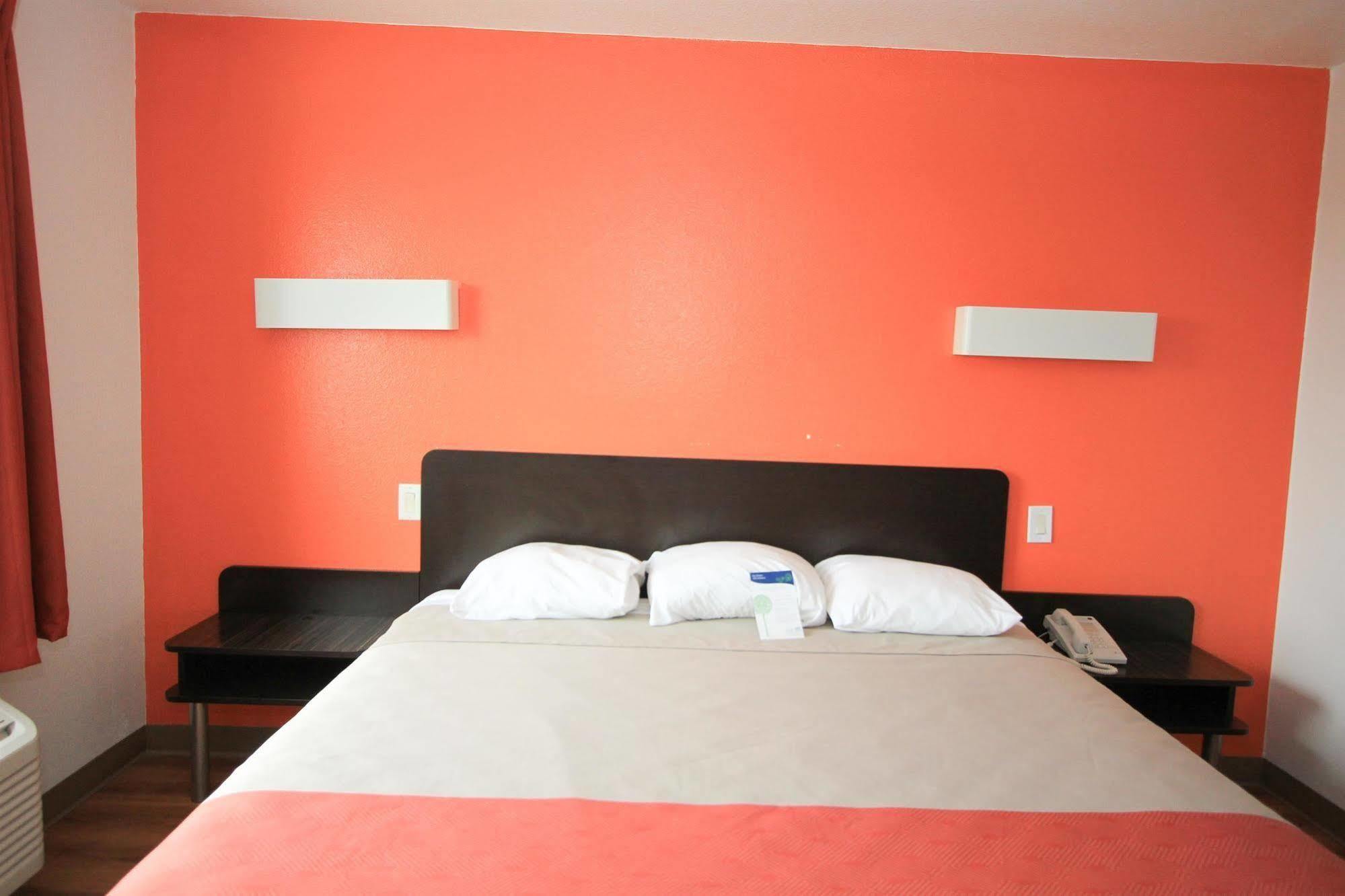 Motel 6-San Antonio, Tx - Downtown - Alamo Dome 외부 사진