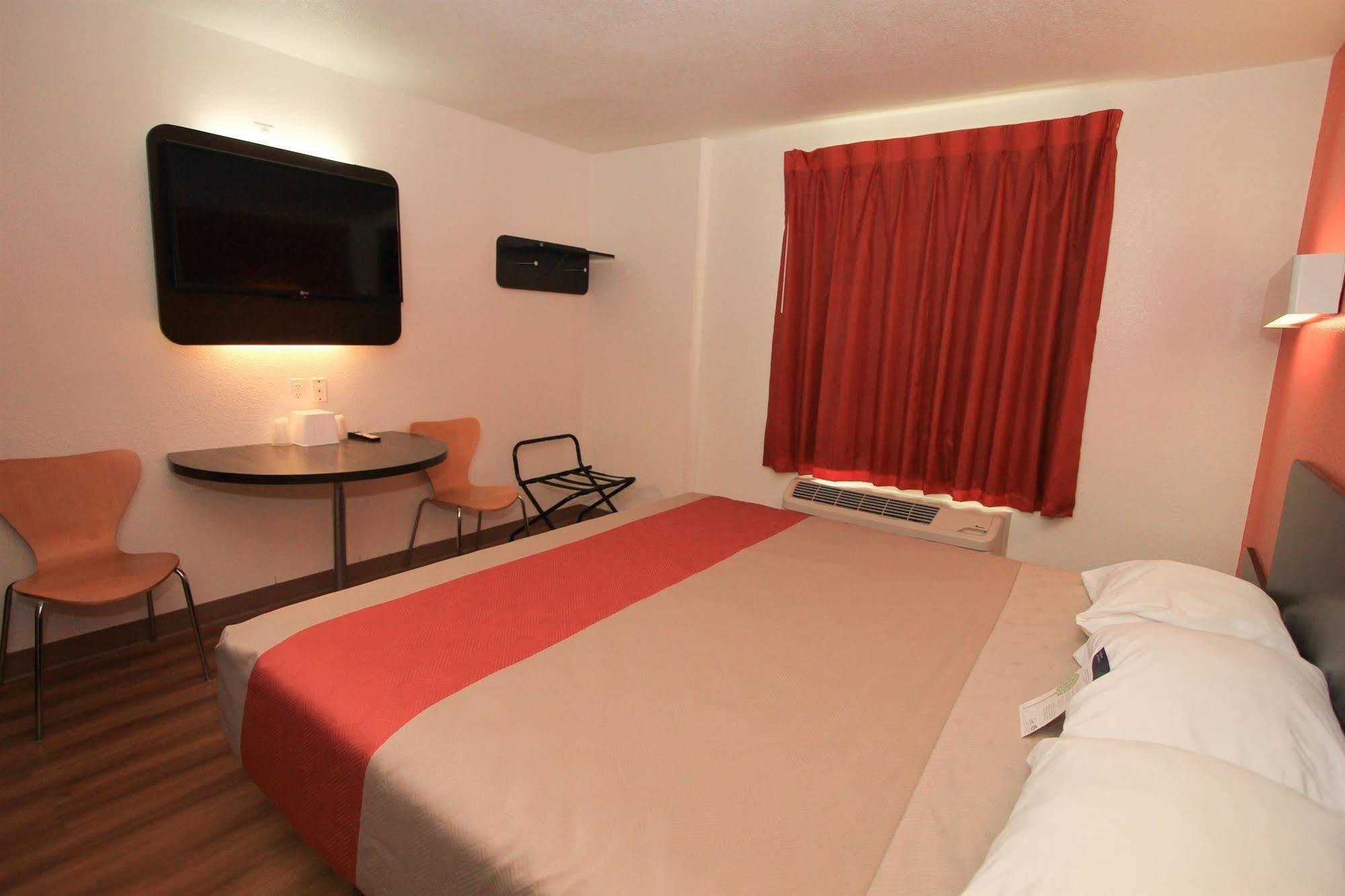 Motel 6-San Antonio, Tx - Downtown - Alamo Dome 외부 사진