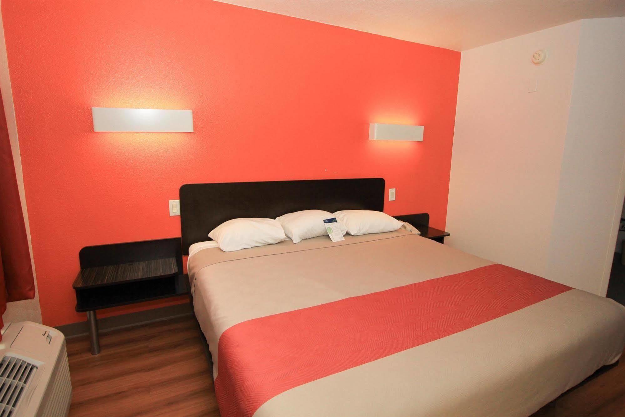 Motel 6-San Antonio, Tx - Downtown - Alamo Dome 외부 사진